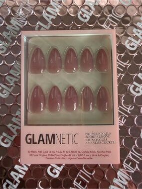 GLAMNETIC Short Almond Press-On Nails in Mauve Pink